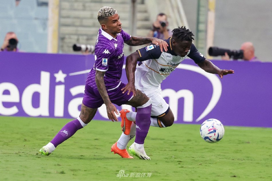 一个关键的 一个关键的